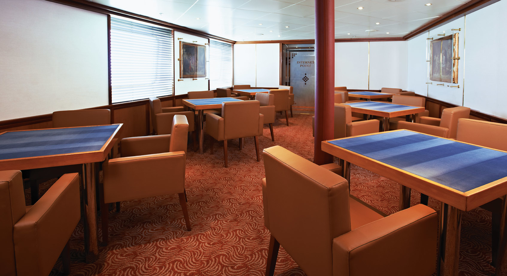 Silversea Cruises - Silver Cloud - The Card Room 2.jpg